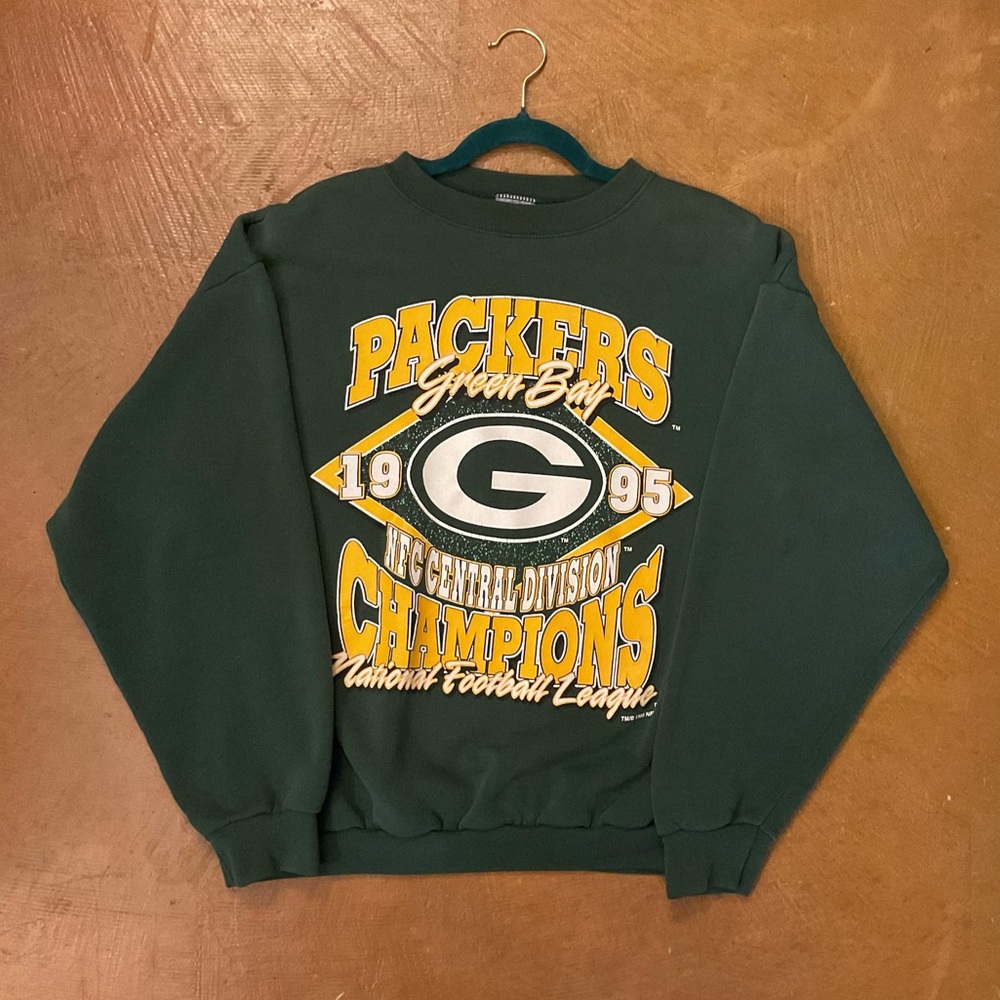 LOGO 7 Green Packers Champions Crewneck Sweater
